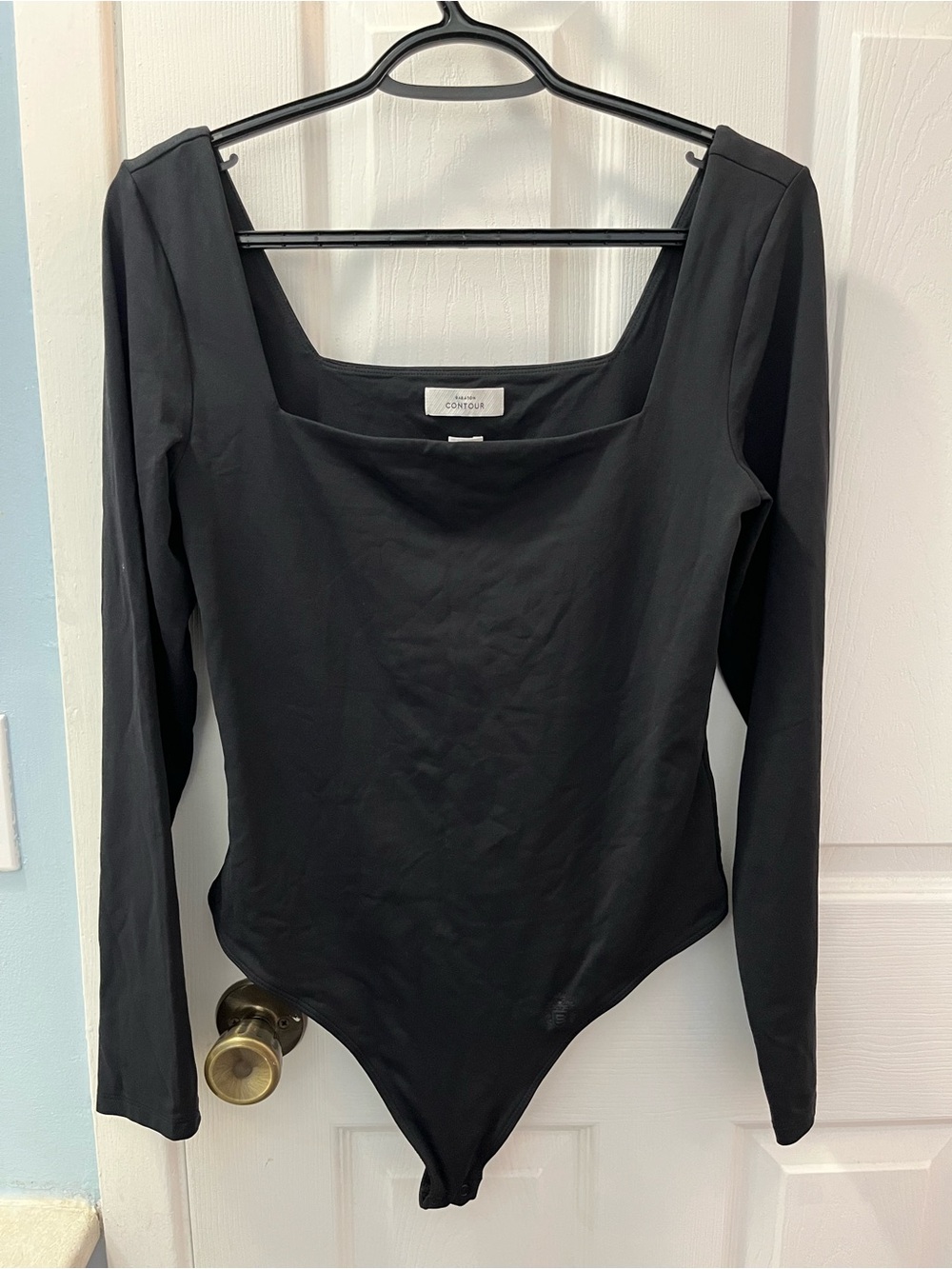 Aritzia Women’s Babaton Contour Black Long-Sleeve Square-Neck Bodysuit - Size L